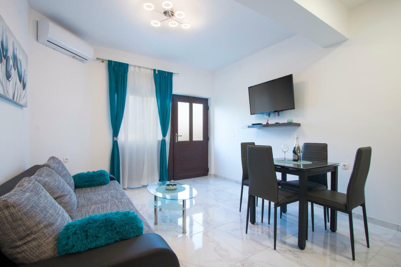 Apartment Rnjak Vinkuran Exterior photo