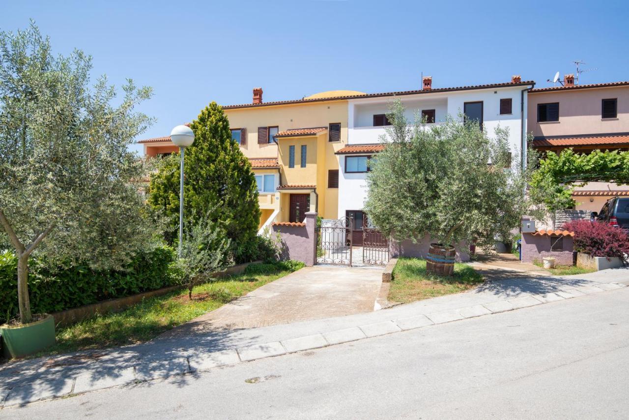 Apartment Rnjak Vinkuran Exterior photo